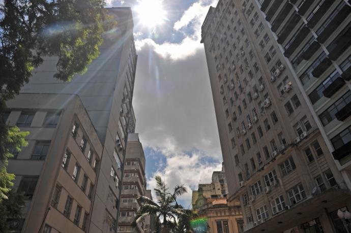 Ir para  <p>&nbsp;</p>

<p><big>O inverno come&ccedil;a oficialmente &agrave;s 7h07min nesta quinta-feira no Rio Grande do Sul. De acordo com a MetSul Meteorologia, a esta&ccedil;&atilde;o ter&aacute;...